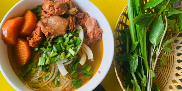 Mẹ Bơ - Hủ Tiếu Bò Kho, Bò Kho Bánh Mì & Latte Khoai Môn