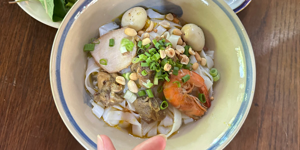 Mì Quảng Cô Bi - Nguyễn Công Phương