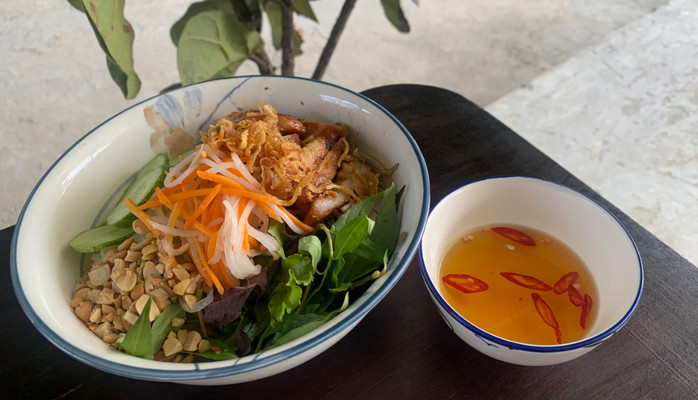 The BÁNH MÌ - Bánh Mì, Bún & Cà Phê - 484 Huỳnh Văn Cù