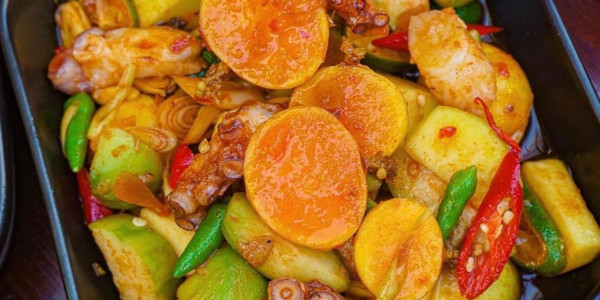 Tiệm Trà Châu Giao - 351 Nguyễn Thông