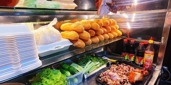 Heo Quay Định Hoà - Bùi Ngọc Thu