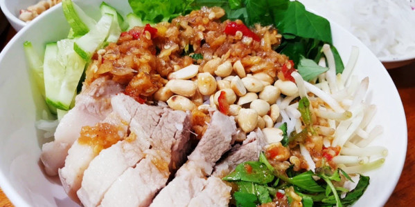 BÚN NƯỚC TƯƠNG NHÀ NA
