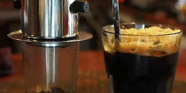 Cafe & Bún Nước Tương Cô Yến - Khóm 10