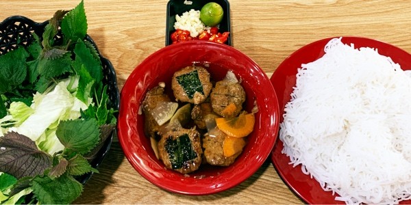 Tuấn Ngọc Quán - Bún Chả Xương Sông - Xuân La