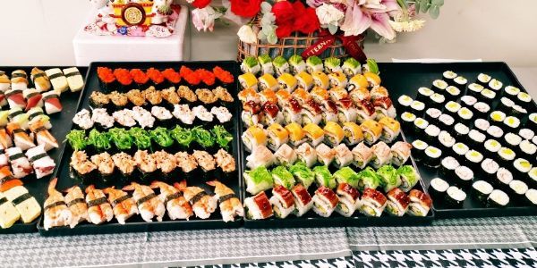 Sushi Viên Tây Hoà