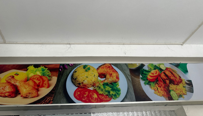Cơm Gà Cốm Vòng - Cơm Ba Chỉ Quay - Dịch Vọng Hậu