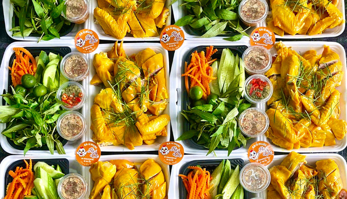 Hà Ốc - Gà Ủ Muối, Gỏi & Giò Xông Khói - Thống Nhất