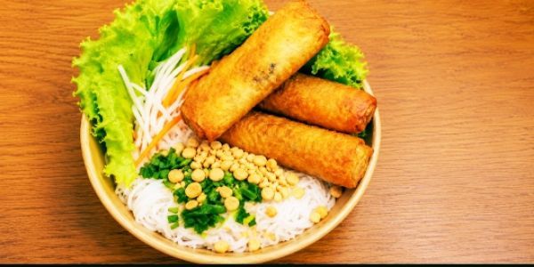Bún Chả Giò - Ăn Vặt Cô Uyên