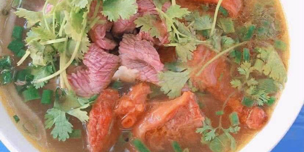 Phở Thu - Phở Bò Tái Lăn & Bún Bò Nam Bộ - 148 Lạc Trung