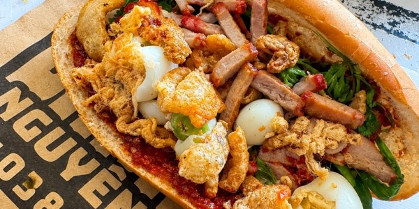 Bánh Mì Sài Gòn, Xôi Mặn & Nước Ép - Nguyễn Kim