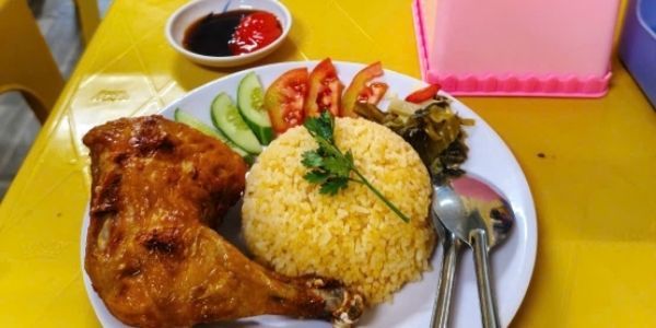 Bếp A Đức - Nguyễn Bỉnh Khiêm