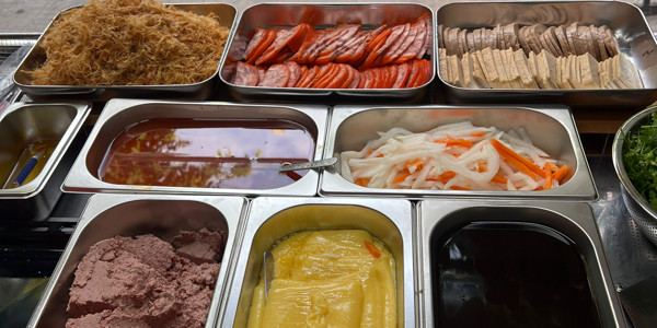 BÁNH MÌ TỨ HẢI - 110 Tô Hiệu