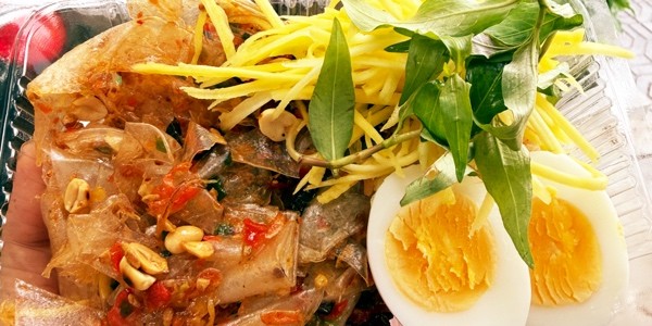Bánh Tráng Trộn & Ăn Vặt Bí Me - Dĩ An