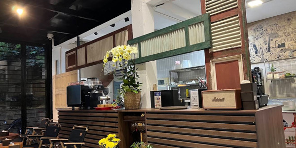 Cafe Tưởng Hà Đông - Đặc Sản Sen Dừa & Kem Bơ