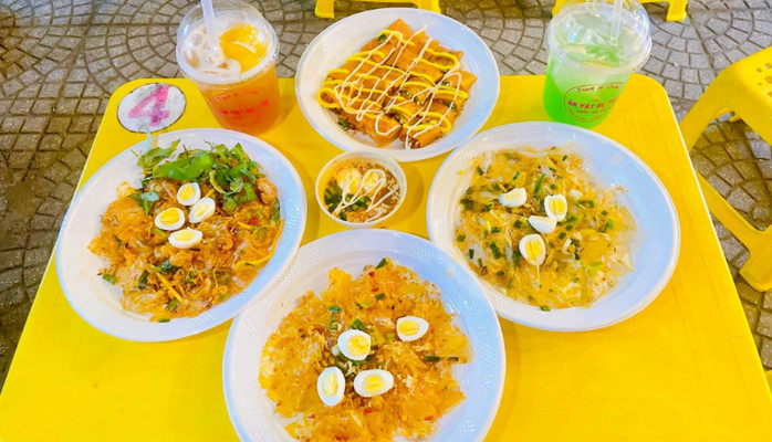 Bánh Tráng Trộn Phơi Sương - Tiệm Nhà Báo - 15 Dương Vân Nga