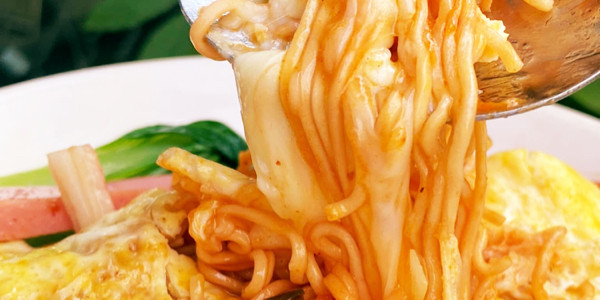 Bếp Nhà Thắm - Chân Gà Sốt Thái, Mì Cay & Toppoky - Huỳnh Văn Hớn