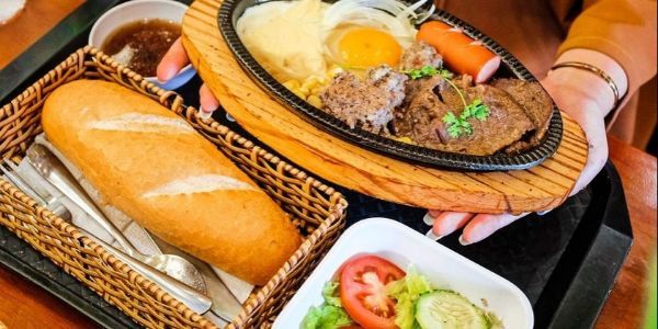 Bánh Mì Tam Giác VY - Trần Quốc Toản