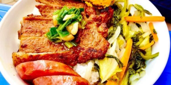 Cơm Tấm Mẹ Ù Chính Hiệu - Cơm Tấm - Phố Nguyễn Hiền