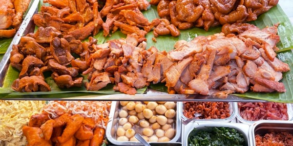 Xôi Gà Lá Chuối Cô Bốn