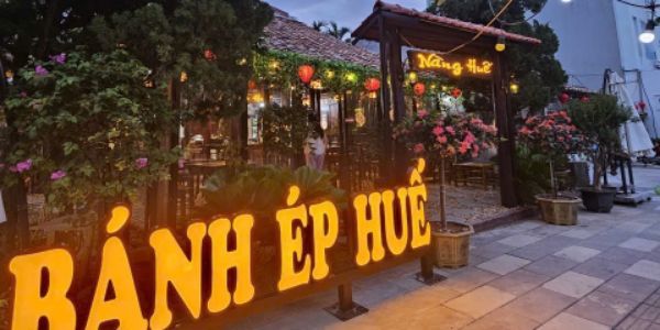 Nàng Huế - Bánh Ép Huế, Bún Mắm Nêm & Bánh Tráng Cuốn Thịt Heo