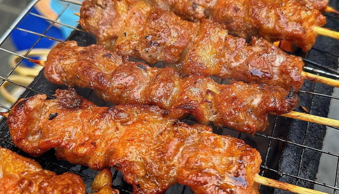 Tiệm Bánh Mì Nhà Xoài 2 - Bánh Mì Thịt Xiên - Hưng Yên
