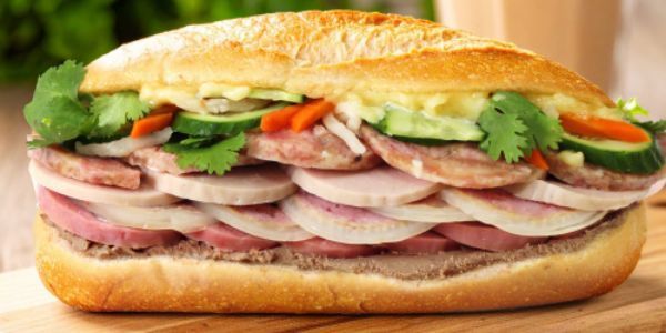 Bánh Mì Tiểu Mại - Trần Hoàng Na