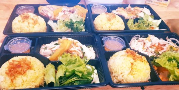 Nhà Cũ - Cơm Gà Ta - Lộ Số 4