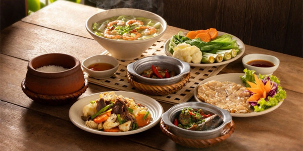 Cơm Tấm Vân 2 - Nguyễn Trãi