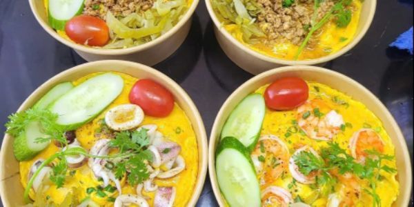 Duyên Mama - Cơm Chiên Phủ Trứng & Gà Rán