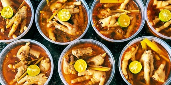 Chân Gà Xào Cay Xứ Nẫu - Hoàng Văn Thụ