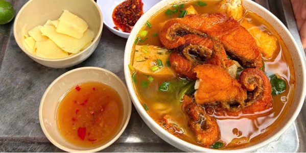 Bún Thái Hải Sản Cô Thúy - Trạm Trôi