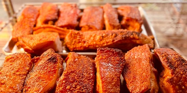 Bánh Mì Heo Quay & Heo Quay Lu - Trần Gia