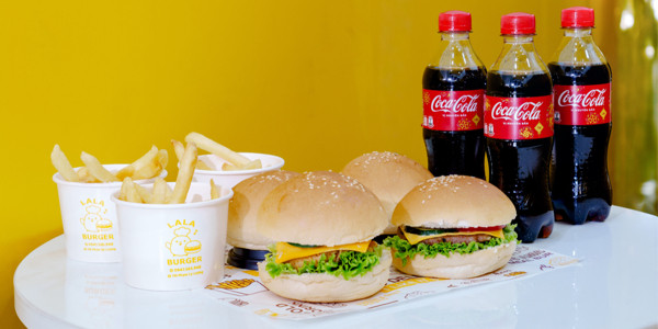 LaLa Burger