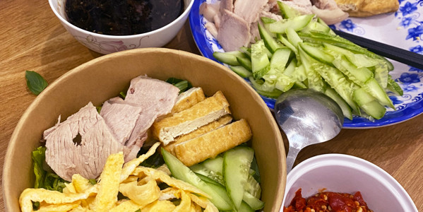 Bánh Ướt Lòng Gà Tân Mai