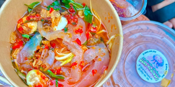 Tiệm Sứa Nhà Hủ - Trần Huỳnh