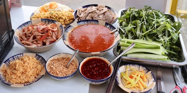 Bánh Mì Ram 76