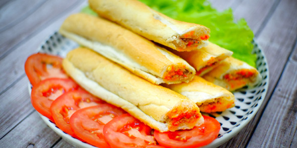 Bánh Mì Que Pháp - Bến Vân Đồn
