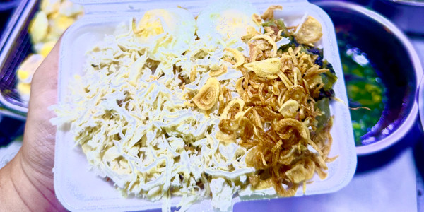 Tiệm Xôi Mặn Đêm - Cơm Gà - Thống Nhất