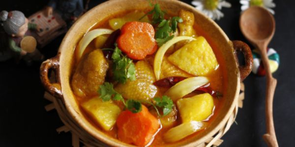 Cơm Tấm, Bánh Mì & Trái Cây Ăn Vặt T-A