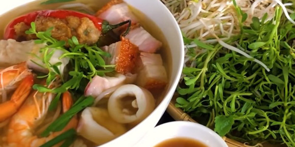 Bún Mắm - Bún Thái Hải Sản Cô Út
