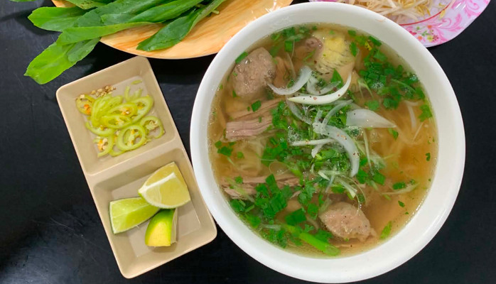 Phở Hậu - Phở Bò - Trưng Nhị