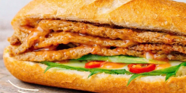 Má Hải - Bánh Mì Chả Cá Nóng - Hẻm K+
