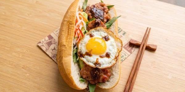 Bánh Mì Thịt Nướng Thu Hường