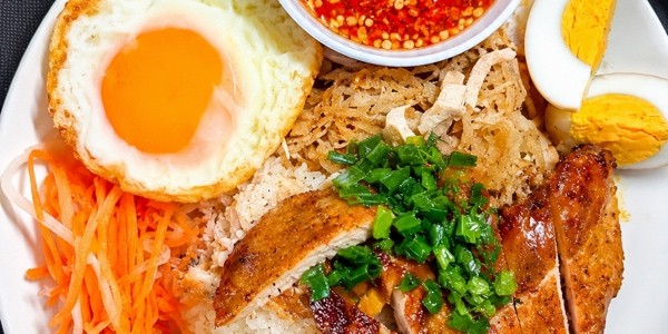 Trạm 308 - Cơm Tấm, Bánh Mì & Nước