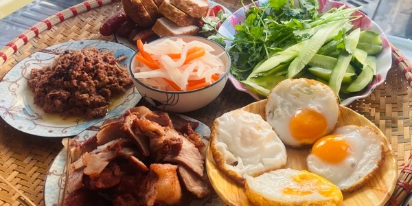 Xôi Chan Quán - Xôi Xéo, Xôi Thịt & Bánh Mì Sốt Chan