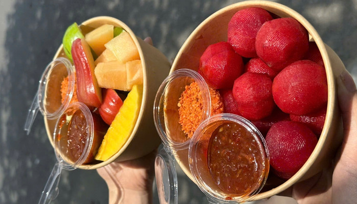 QuinFresh - Trái Cây Mix & Chân Gà Sốt Thái - 36 Bàu Vàng 6