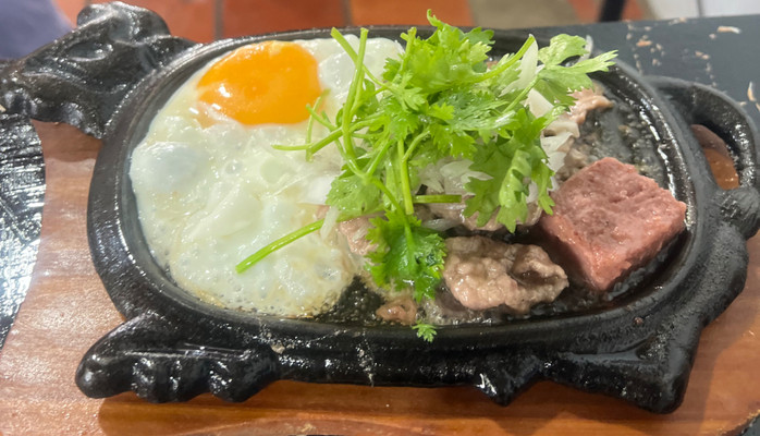 Bánh Mì Chảo - Út Trung - Nguyễn Thái Học