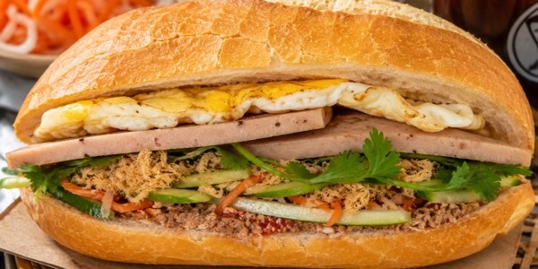 Bánh Mì Pate Que Cay Hải Phòng, Coffe & Tea - 576 Hoàng Văn Thụ