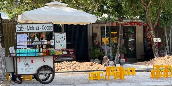 TIỆM CÀ PHÊ ĐI - CÔNG VIÊN PHẦN LĂNG
