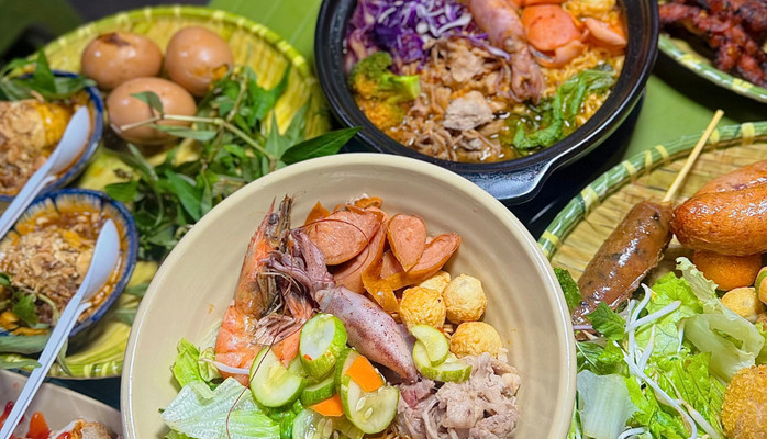 Ăn Vặt Yên Huyền - Xiên Chiên, Xiên Nướng & Ăn Vặt Các Loại - 297 Lê Duẩn